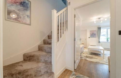 Stylish 3 Bed, 3 Bath, Garden & Drive for 2 cars - Foto 9