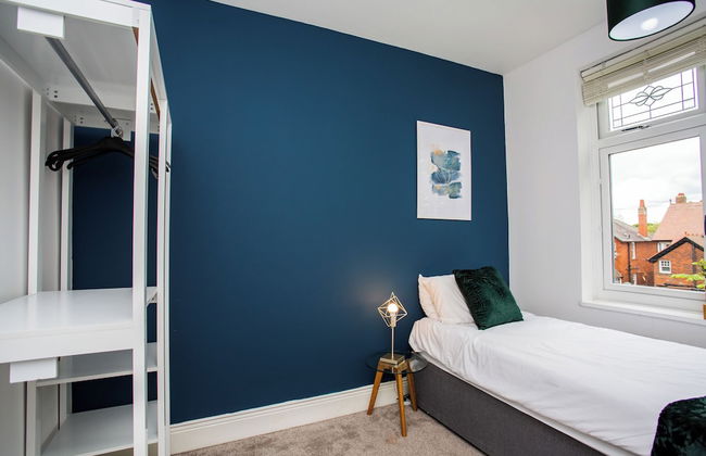 Spacious 5 Bed House Newcastle Gateshead - Photo 9