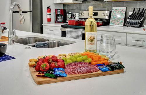 Waxahachie Walkup Backyard Oasis 1 Mi to DWTN Professionally Managed By Stay Albatross - Foto 3