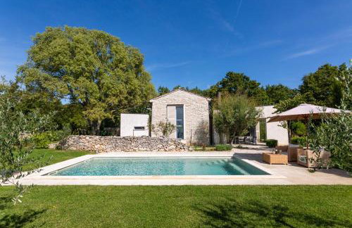 Beautiful restored farmhouse with private pool and gardens - Foto 10