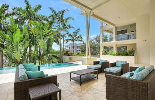 Coastal Condo Deerfield Beach Retreat 3 bed 2 bath - Photo 3