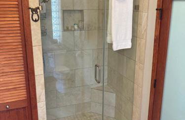 Casita Vino Dog-Friendly Vineyard Retreat & Stay - Photo 16