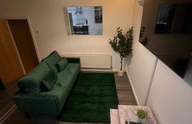 Spacious City Centre 2-Bedroom Apartment by StaySavvy Accommodation - Foto 7