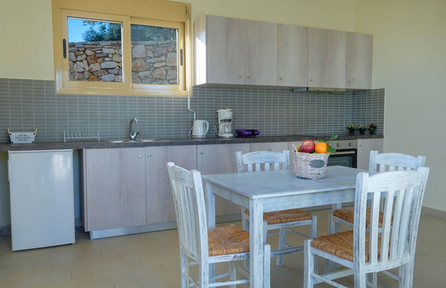 Hilltop Residences - Photo 13