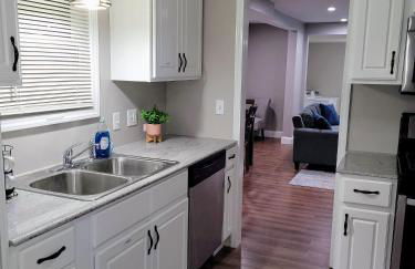 Apartment with Brand new furniture and large parking - Foto 17