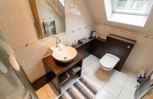 The Gables Poole, 3 Bedroom Penthouse Apartment - Photo 18