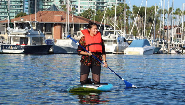 Sur une planche de paddle