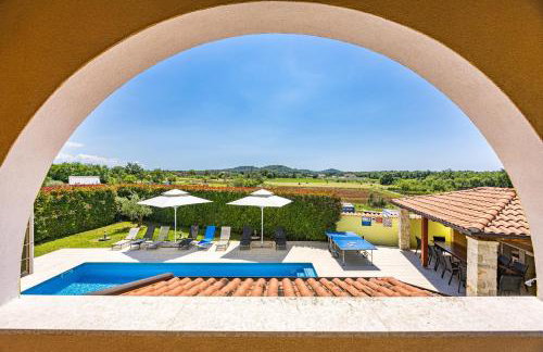 Villa Andrea for 17 people with private 40 m2 pool & pet friendly near Poreč - Photo 43