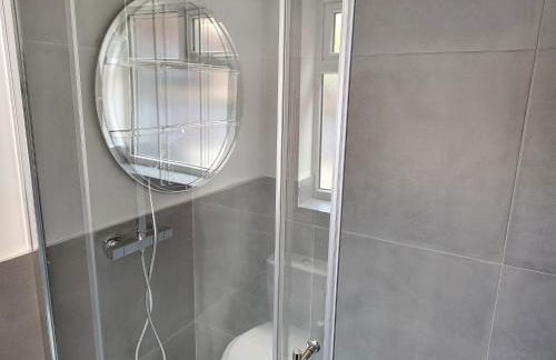 5 Fernie ave contractor home in center of Melton Mowbray - Photo 13