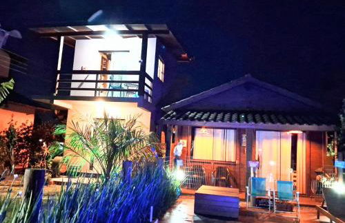 Chalés Praia do Rosa piscina compartilhada - Foto 11