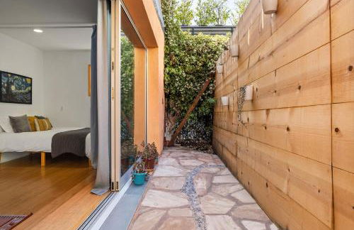 Artsy Venice Beach Canals Studio w/Rooftop & Sauna - Foto 25