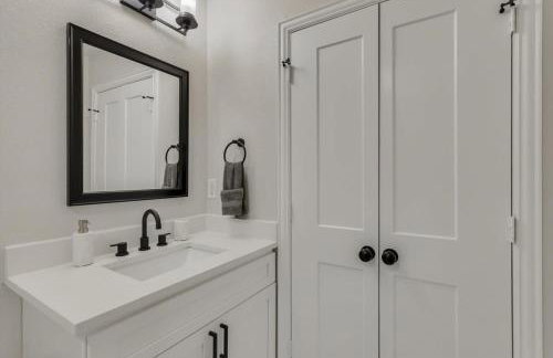 Gorgeous Sunny Home for Big Groups w Private Pool - Foto 32