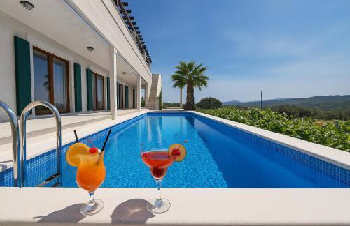 Luxury Stone Villa Smokvica, Heated Pool, Sauna, Jacuzzi, Sea View - Photo 19