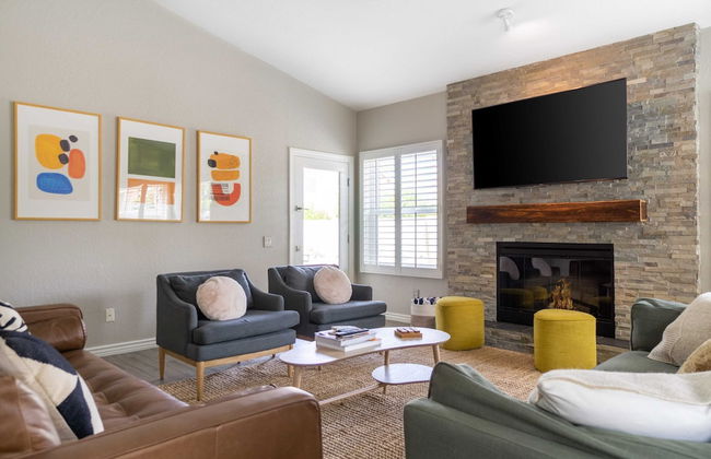 Palo Santo by Avantstay Contemporary Scottsdale Home w/ Great Outdoor Space & Pool - Foto 7