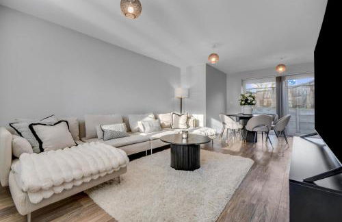 Lovely 2-Bed House with parking - Foto 3