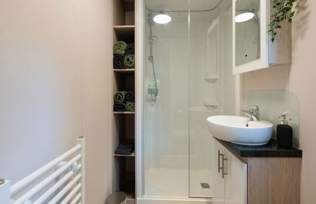 Chalet in the Woods With Pool - Photo 18