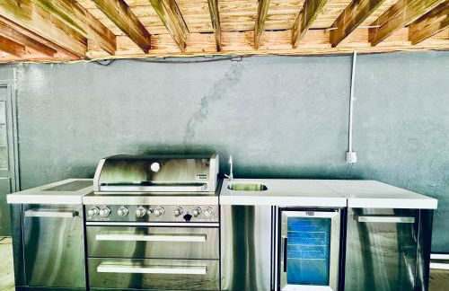 MOONLIGHT MOUNTAIN MANOR - Cedar Hot Tub, Views & Games - Foto 35