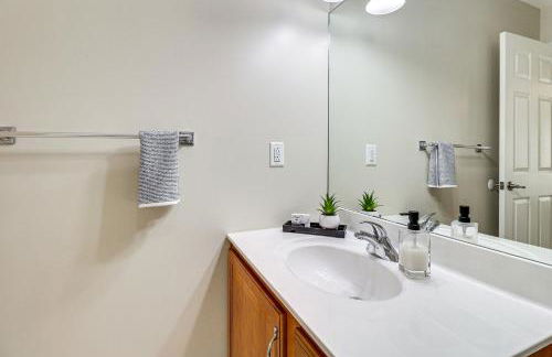 Family Getaway 16 Mi to Pittsburgh! - Foto 19