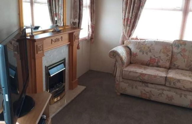Remarkable 2-bed Caravan in Ingoldmells - Foto 9