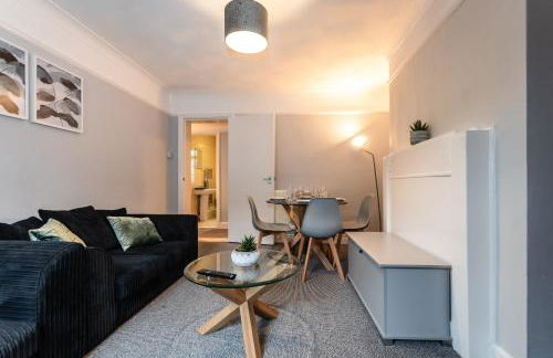 BEST PRICE! Perfect Gunwharf Accommodation - 5 single beds or Kingsize FREE PARKING - Foto 32