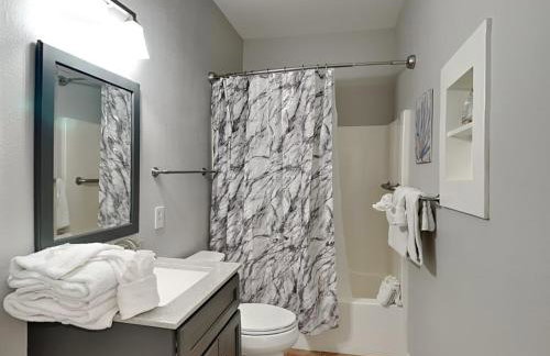 Romar Lakes #205E by Southern Vacation Rentals - Photo 56