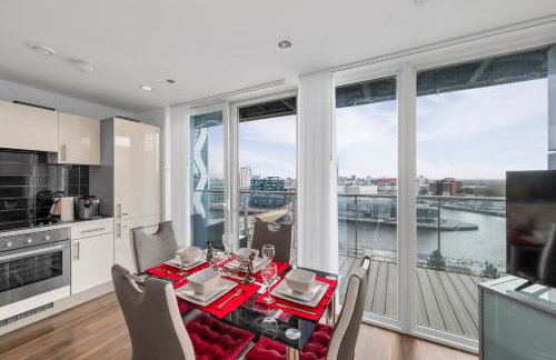 Waterfront Panorama – 2BR + Balcony, Near Stadium - Foto 5