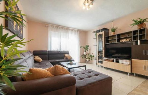 Lovely Home In Benkovac With Wifi - Foto 17