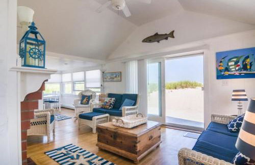 219 North Shore Boulevard East Sandwich - Beach Life - Photo 2