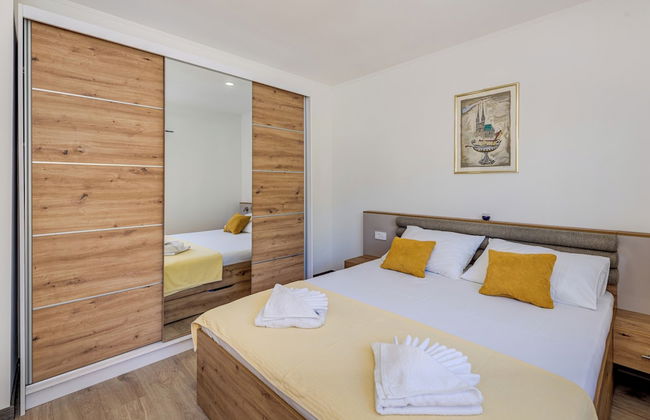 Villa Gariful, Sleeps 8 with Pool & Pet Friendly - Foto 8