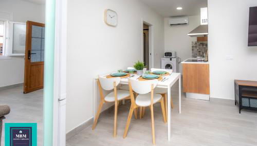 Mara 2 Playa del Burrero junto al mar, wifi gratis - Foto 2