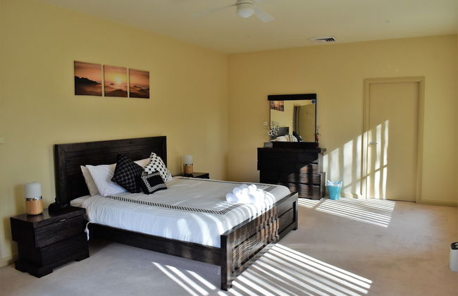 Luxury Bungalow - Photo 9