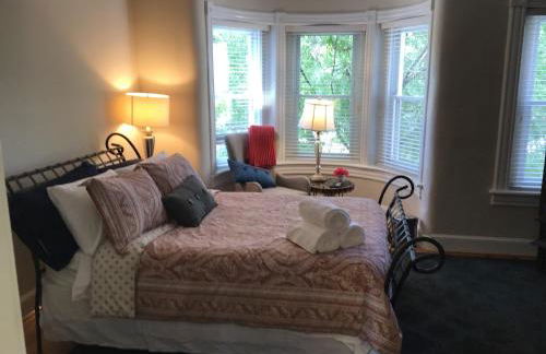 Convention Center/Logan Circle Large Cozy House. - Foto 46