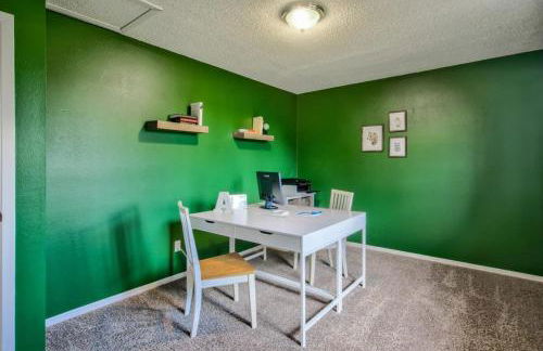 Monthly Stays Family Home Close to Parks - Foto 18