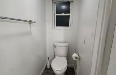 Luxury 4 Bedroom Home Pool Big Yard San Bernardino - Foto 16