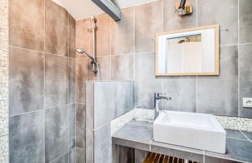 Maison typique à deux pas du bourg et de la mer - Photo 24