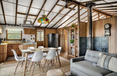 Secluded Cabin Hot Tub, Huge Deck, Fire Pit, WiFi - Foto 11