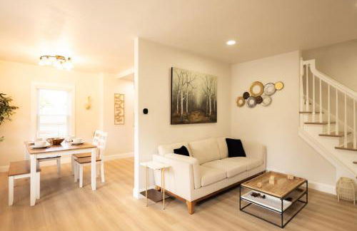 Work, Rest and Gather - Spacious 3BR with Modern Charm - Foto 21