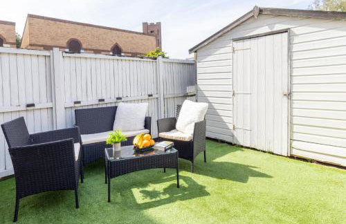 Open Mind Property - 4 Beds 2 Bathrooms & Parking - Photo 5