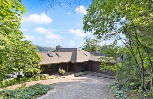 The Linn Creek Lodge Family Home with Private Dock - Foto 44