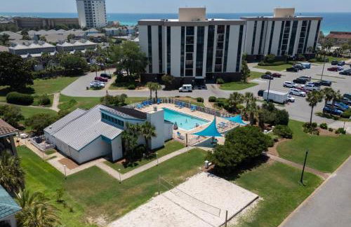 OCEAN PEARL with private beach, pool, tennis court - Foto 32