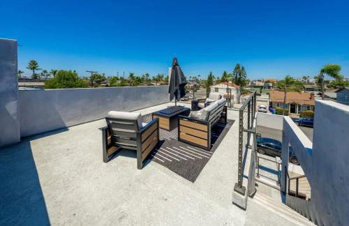 Modern Urban Escape Rooftop & Walkable Fun - Foto 4