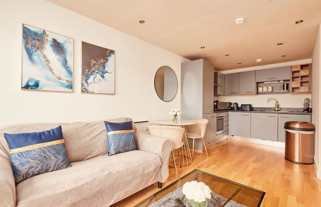 Deluxe City Apt, Riverside Canal View&free Parking - Foto 23