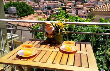 Διώροφο πέτρινο σπίτι με θέα Agiasos Classic Stone House - Foto 1