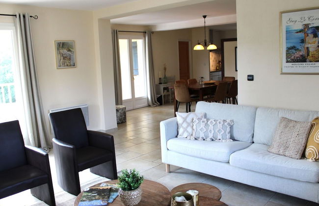 Comfortable Holiday Home With Pool - Foto 9