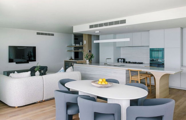 Kirra Point Holiday Apartments - Photo 34