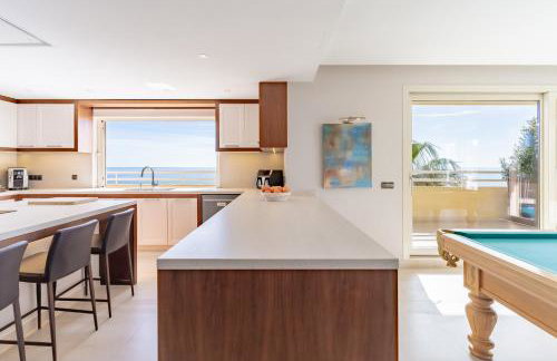 Infinity Blue Penthouse - Photo 23