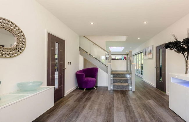 Luxurious Villa With Hot Tub - Foto 8