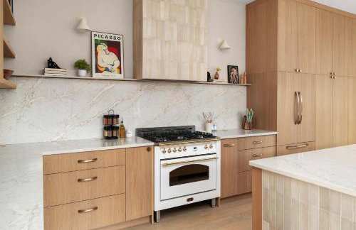 Eastside Family Luxury Retreat with Pool near Downtown - Foto 32