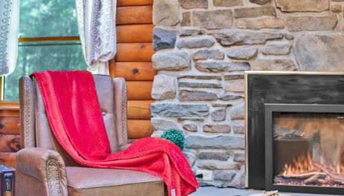 Secluded Log Cabin with Hot Tub Fire Pit Game Room - Foto 2