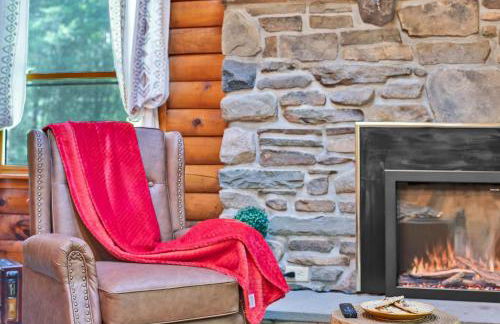 Secluded Log Cabin with Hot Tub Fire Pit Game Room - Foto 2